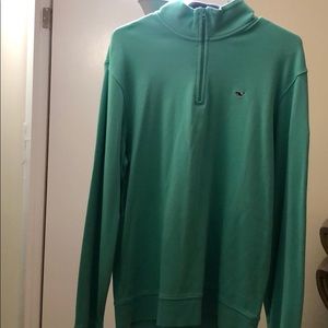 Men’s vineyard vines sweater